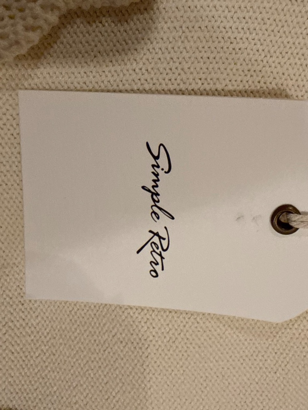 Beautiful clasic cardigan, cream - Picture 2 of 8